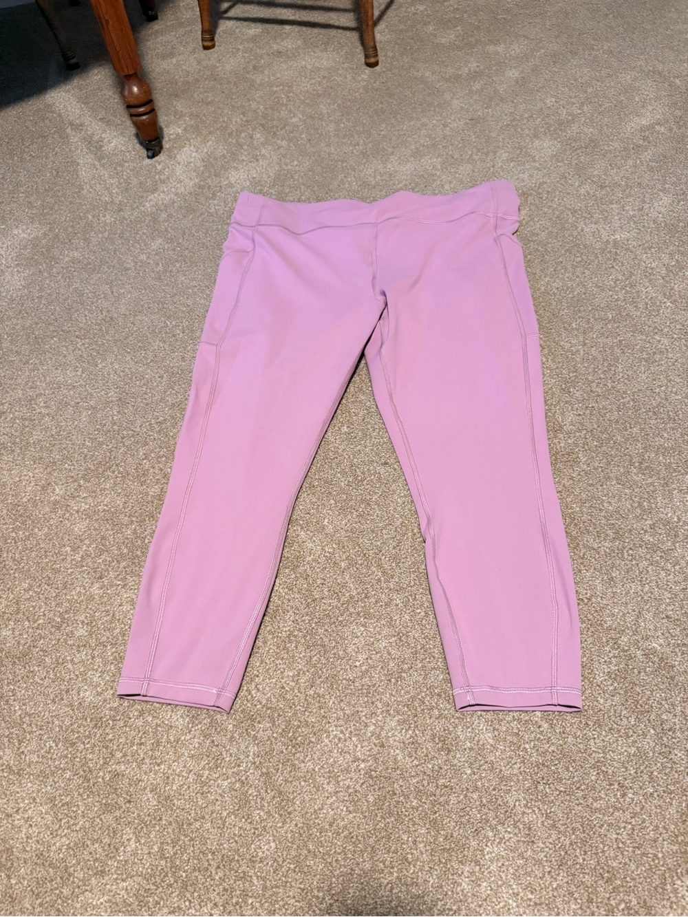 lululemon athletica lilac Capri Active Leggings